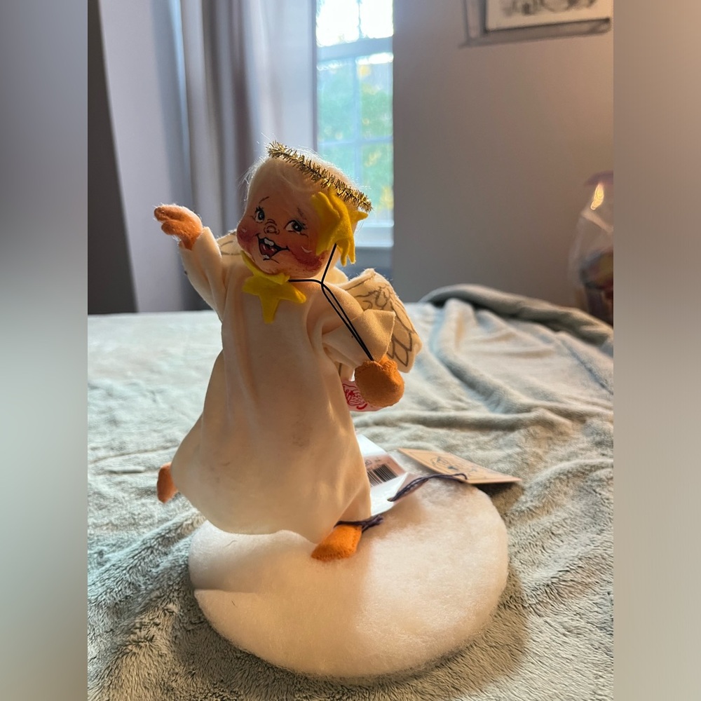 7 inch “Catch a Star Angel”. Annalee Mobilitee Doll.